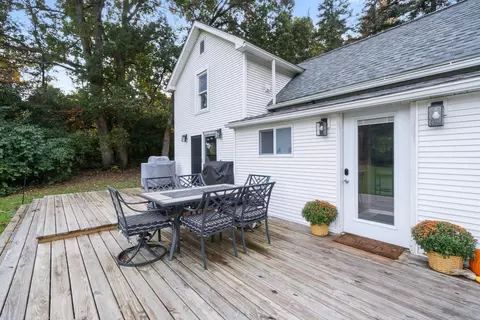 Exterior - 2531 Reynolds Rd, Jackson, MI 49201 photo 3 of 23