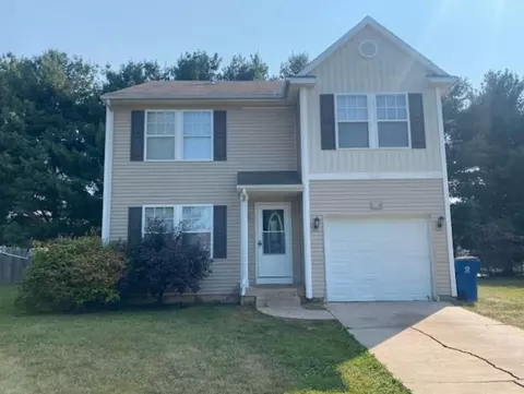 3230 Piedmont Dr, Kalamazoo, MI 49004