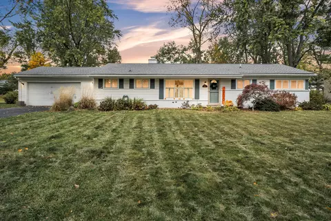 5402 Cambourne Pl, West Bloomfield, MI 48322