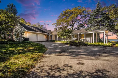 10205 Lakeshore Dr, West Olive, MI 49460