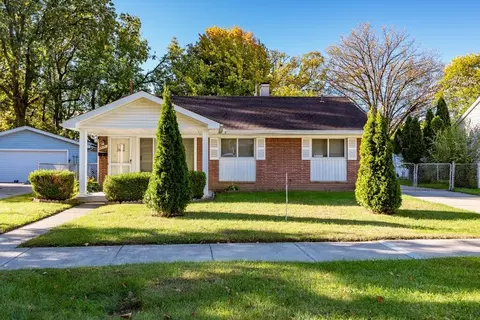 1309 Blossom Ave, Ypsilanti, MI 48198