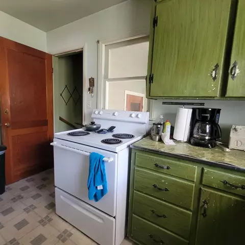 214 S Comstock St, Addison, MI 49220 photo 6
