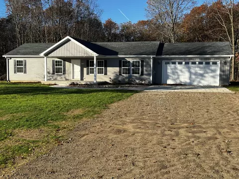 5648 Vising Dr, Lowell, MI 49331