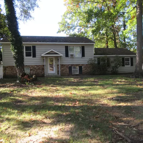 35665 Riverview Dr, Paw Paw, MI 49079