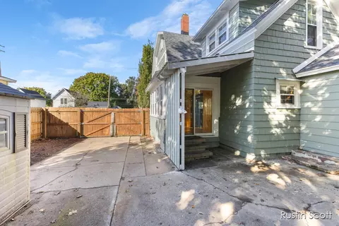 310 S Front St, Belding, MI 48809 photo 27