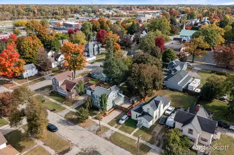 310 S Front St, Belding, MI 48809 photo 34
