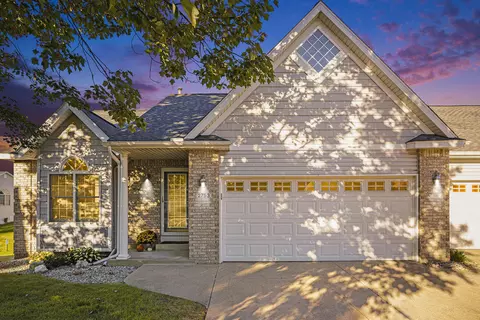 2753 Sandpiper Ln, Holland, MI 49424
