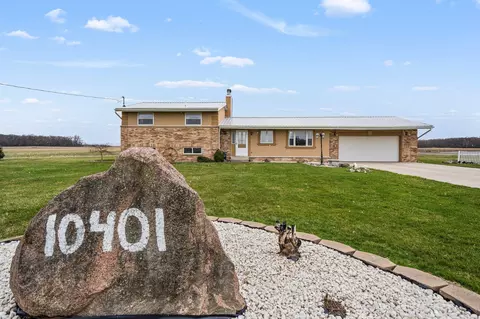 10401 Allison Rd, Maybee, MI 48159