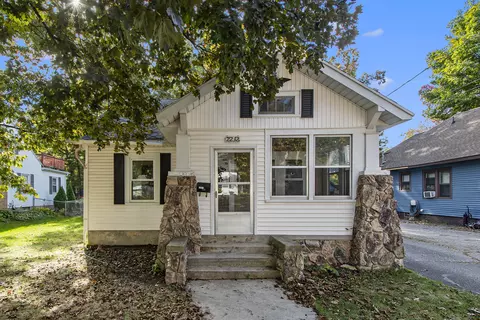 2232 Wrenwood St SW, Wyoming, MI 49519