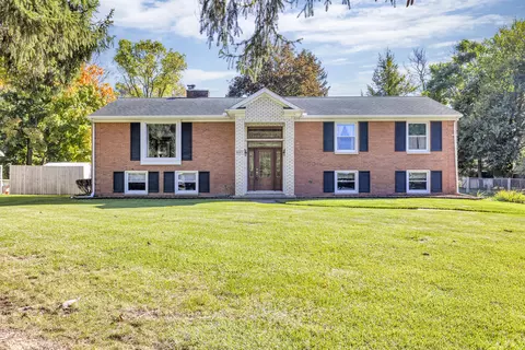 937 Halstead Blvd, Jackson, MI 49203