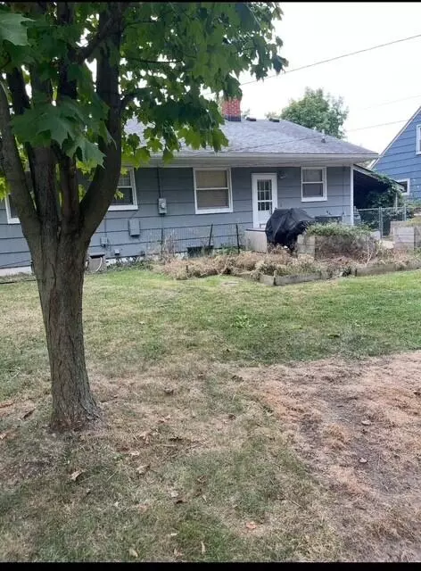 1601 Hatcher Cres, Ann Arbor, MI 48103