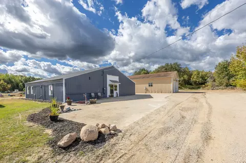 1445 190th Ave, Morley, MI 49336