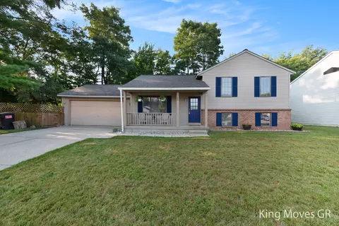 788 Hardwick St SE, Grand Rapids, MI 49548