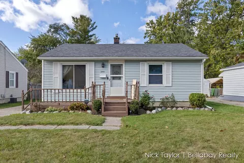 2561 Taft Ave SW, Wyoming, MI 49519