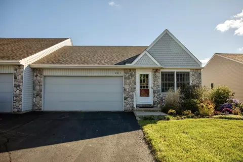 481 Stonehaven Ct, Milan, MI 48160