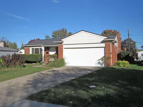 38474 Littlefield Dr, Sterling Heights, MI 48312