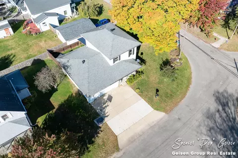 319 Ranney St, Belding, MI 48809 photo 6