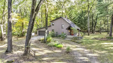 4471 Springbrook Rd, Jackson, MI 49201 photo 4