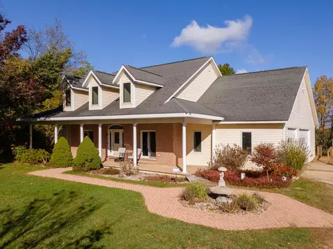 3303 Tibet Ave, Kalamazoo, MI 49004