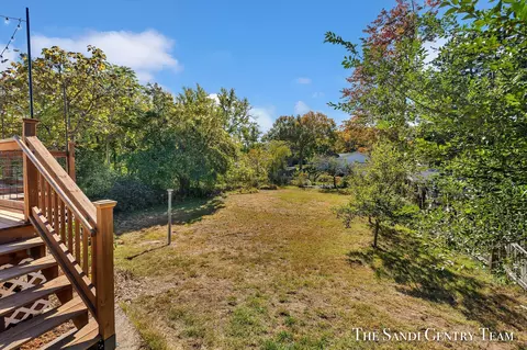 518 E Savidge St, Spring Lake, MI 49456 photo 39