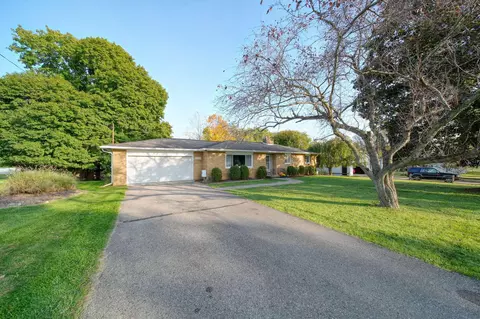 707 Leo Rd, Jackson, MI 49203 photo 2