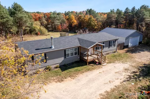 5862 Tracy Trl, Fenwick, MI 48834