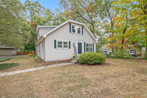 3612 Colonial Ave NE, Grand Rapids, MI 49525