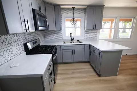 17224 Featherstone Rd, Constantine, MI 49042 photo 7