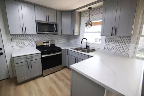 17224 Featherstone Rd, Constantine, MI 49042 photo 4