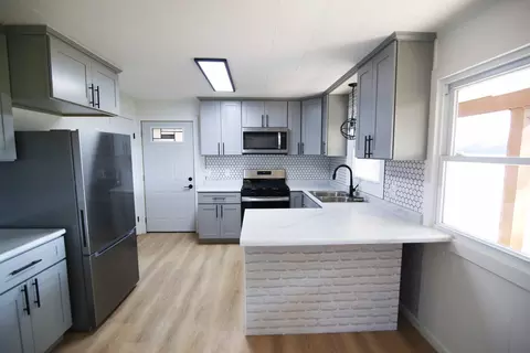 17224 Featherstone Rd, Constantine, MI 49042 photo 5