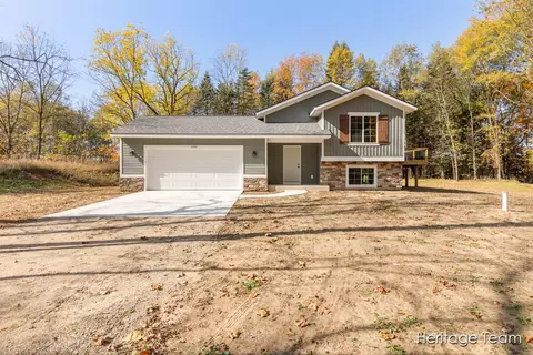 1150 28th St, Allegan, MI 49010