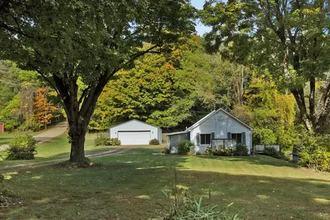 1018 W G Ave, Kalamazoo, MI 49009