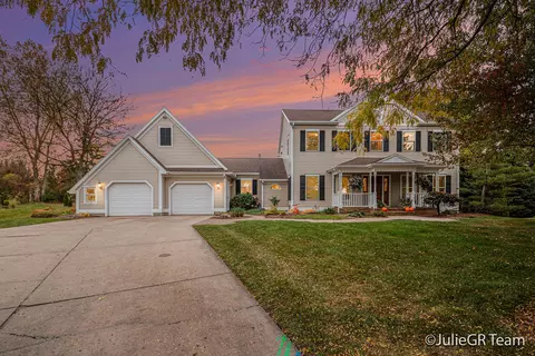 1380 Meadow Green Ct SE, Caledonia, MI 49316