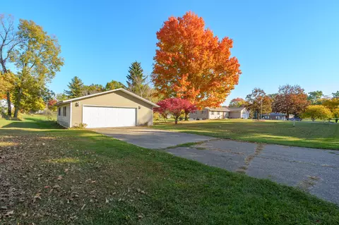421 Abbott St, Colon, MI 49040 photo 5