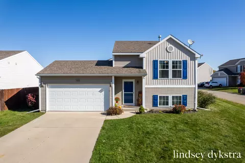 6532 Kodiak Dr SE, Alto, MI 49302