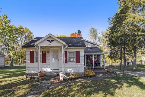 730 N Maple Grove Ave, Hudson, MI 49247