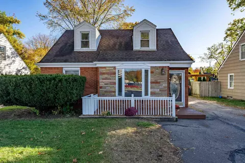 23078 Orchard Lake Rd, Farmington, MI 48336
