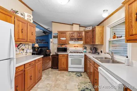 13151 S Nickless Ln, Grant, MI 49327 photo 12