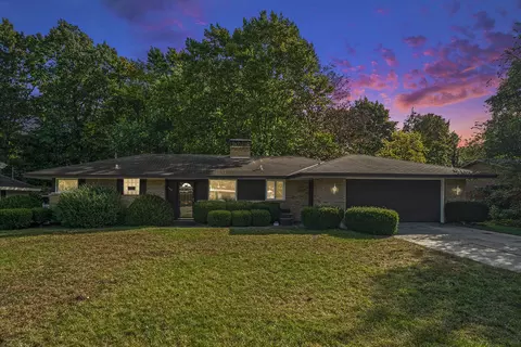 667 Concord Dr, Holland, MI 49423