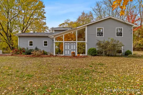 4425 Morningside Dr SE, Grand Rapids, MI 49512