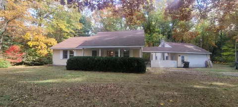 3014 Ewing Rd, Twin Lake, MI 49457
