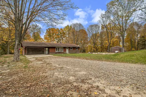 6874 W F Ave, Kalamazoo, MI 49009