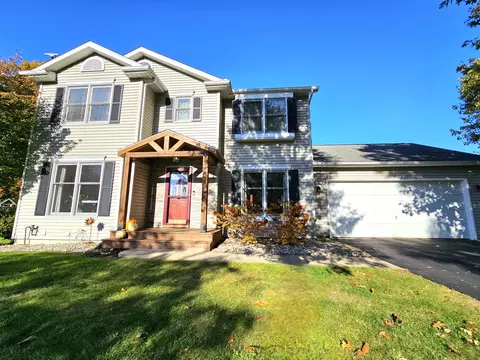 315 Hidden Forest Ln, Battle Creek, MI 49014
