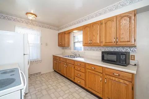 123 Cardinal Crst, Jackson, MI 49202 photo 2
