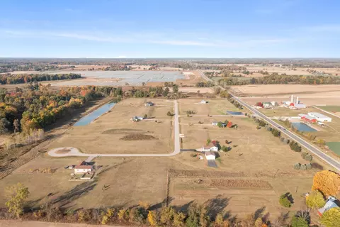 4685 Meadow View Dr, Fenwick, MI 48834