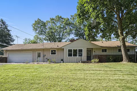 1746 Greenbriar Dr, Portage, MI 49024