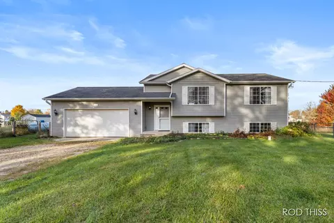 8236 Tucker Rd, Clarksville, MI 48815