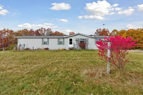 20693 175th Ave, Big Rapids, MI 49307