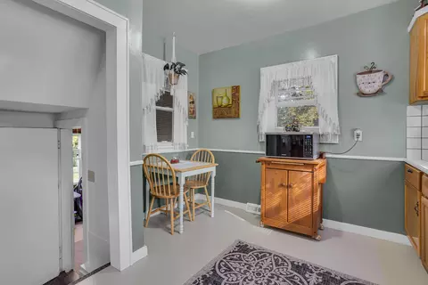 239 Evelyn St, Jackson, MI 49203 photo 8
