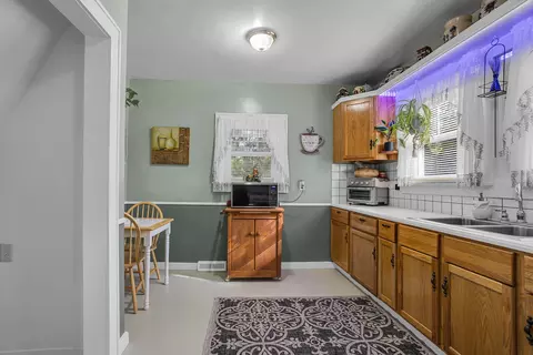 239 Evelyn St, Jackson, MI 49203 photo 11